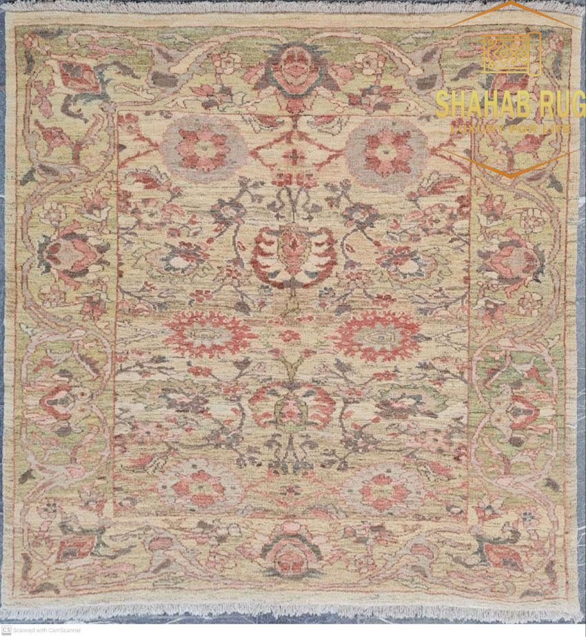 Vibrant Soltan Abad Rug